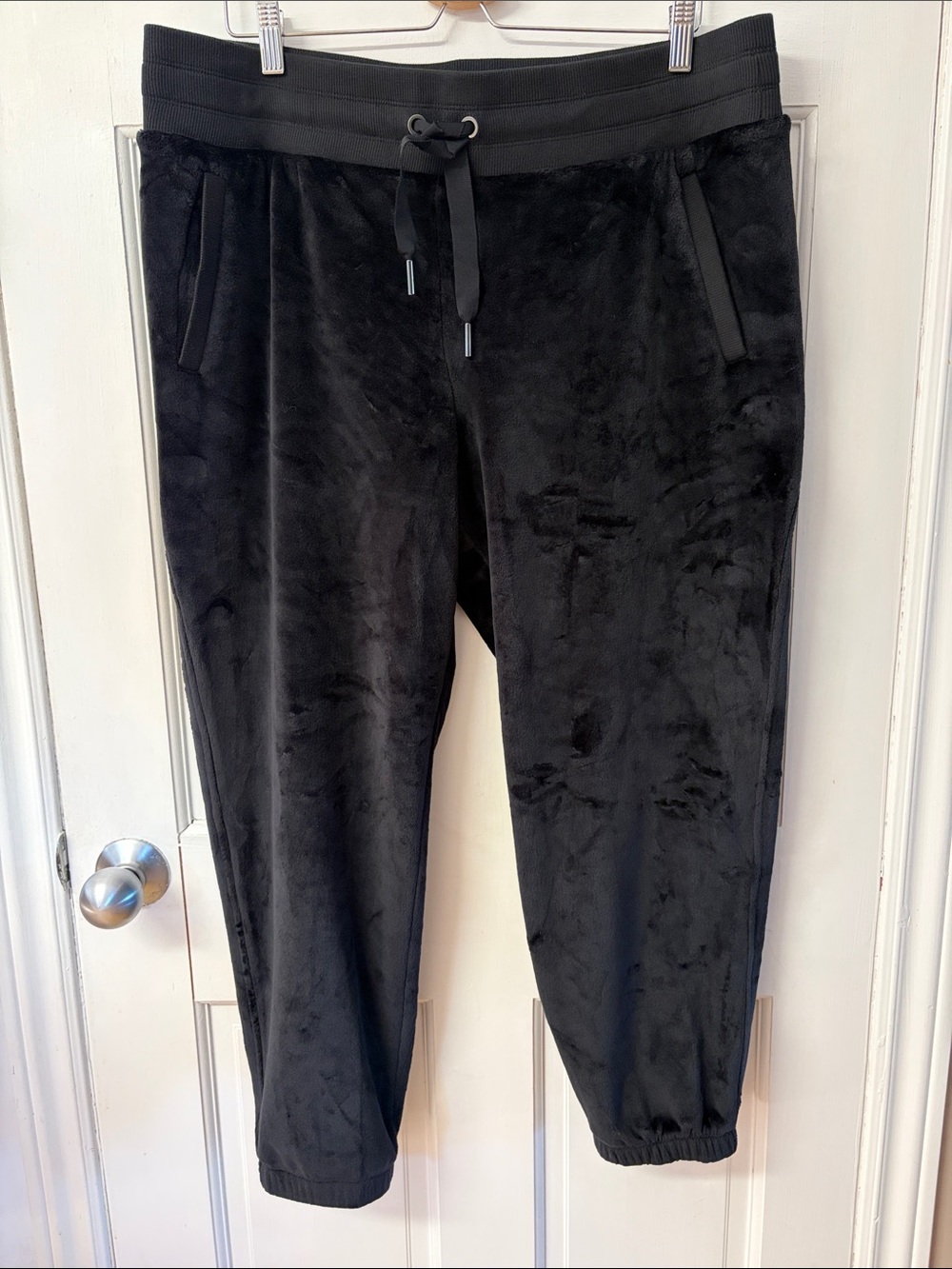 Athleta double cozy karma jogger soft black fluffy pants women’s size XL